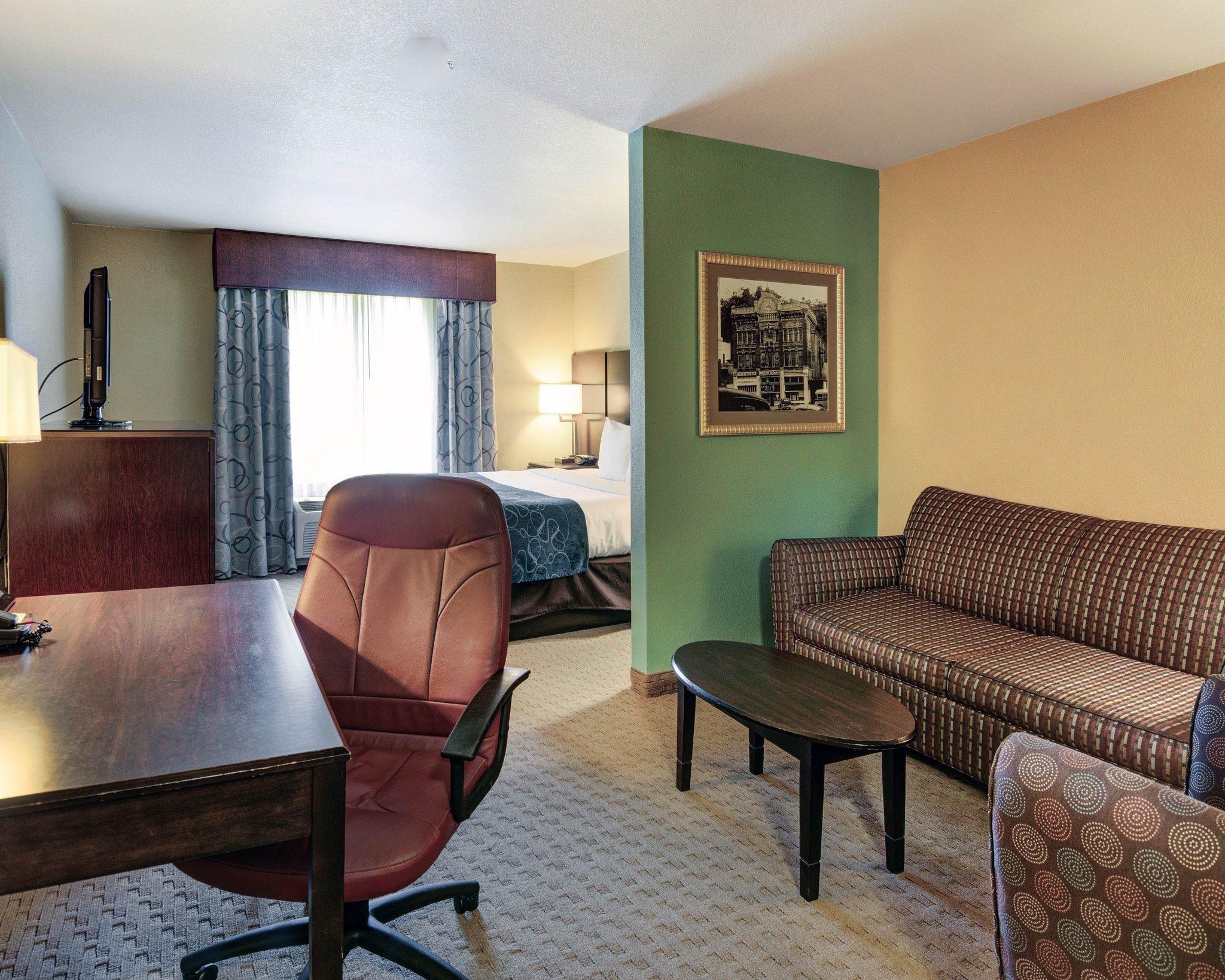 Comfort Suites Near Hot Springs Park Exterior photo